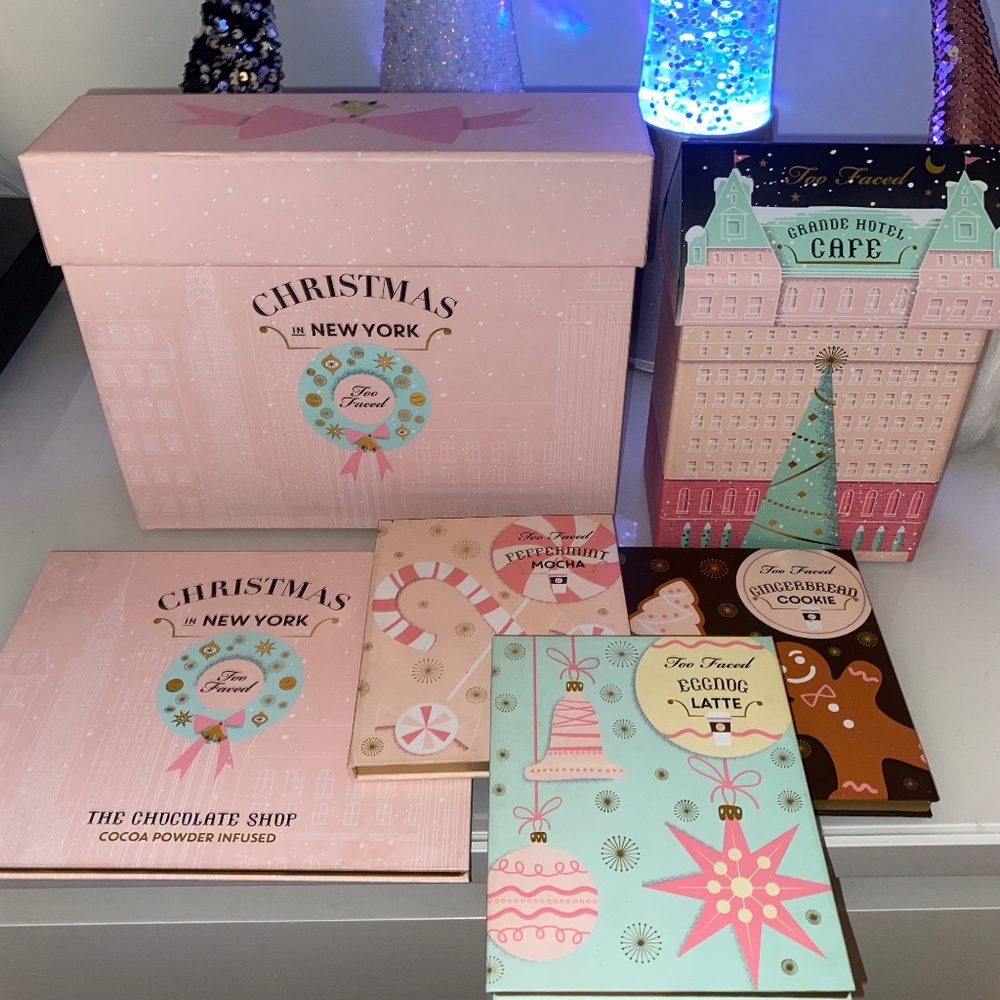 TOO FACED Christmas in New York grande hotel cafe palette bundle + display boxes